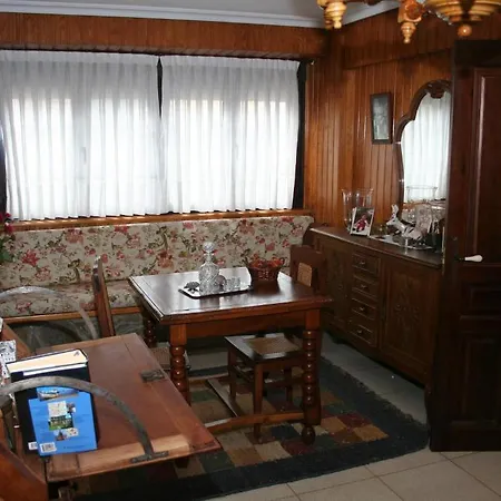 Apartamentos El Regueirin 1 Cudillero